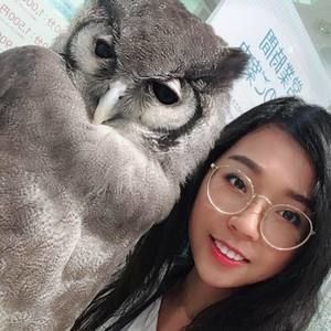 Meet your Posher, Emma